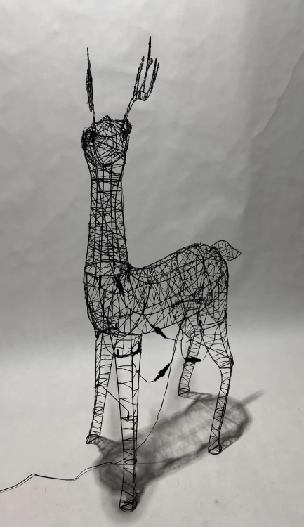 Renifer-dekoracyjny-fioletowy-3D-LED-155cm-5
