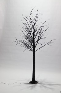 Czarna-brzoza-dekoracyjna-140-LED-fioletowa-120-cm-drzewko-2
